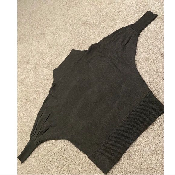 Warm cowl neck button mid sleeve sweater - Picture 2 of 2